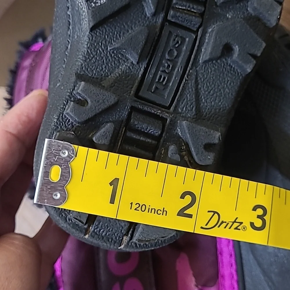 Sorel Kids' Black and Purple Winter Boots used good condition for‎ girl,s.